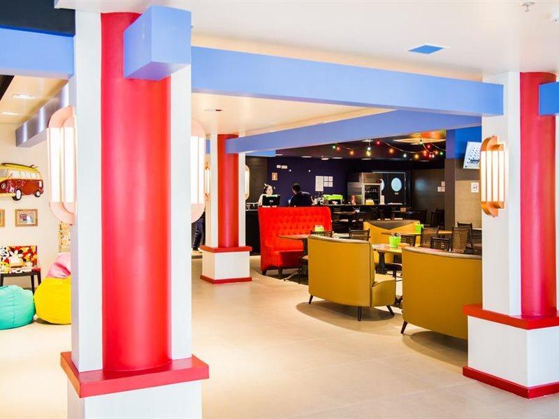 Hotel Ibis Styles Porto Alegre Centro -5 Minutos Da Rodoviaria E Do Moinhos De Vento Zewnętrze zdjęcie